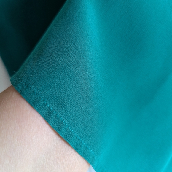 100% silk green short sleeve blouse for work, size M - Picture 7 of 12